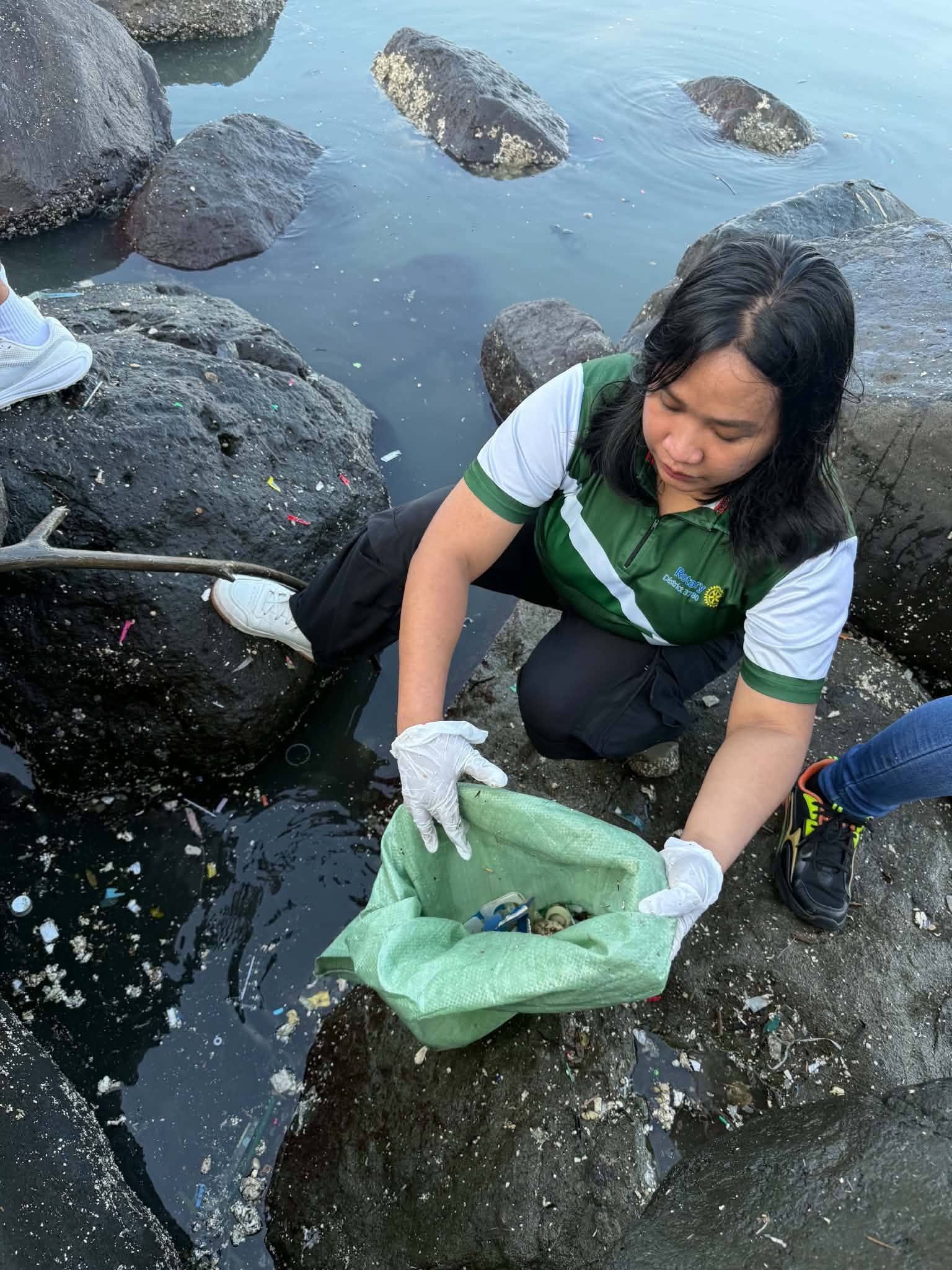 SM By the Bay for the International Coastal Clean-Up 2026
